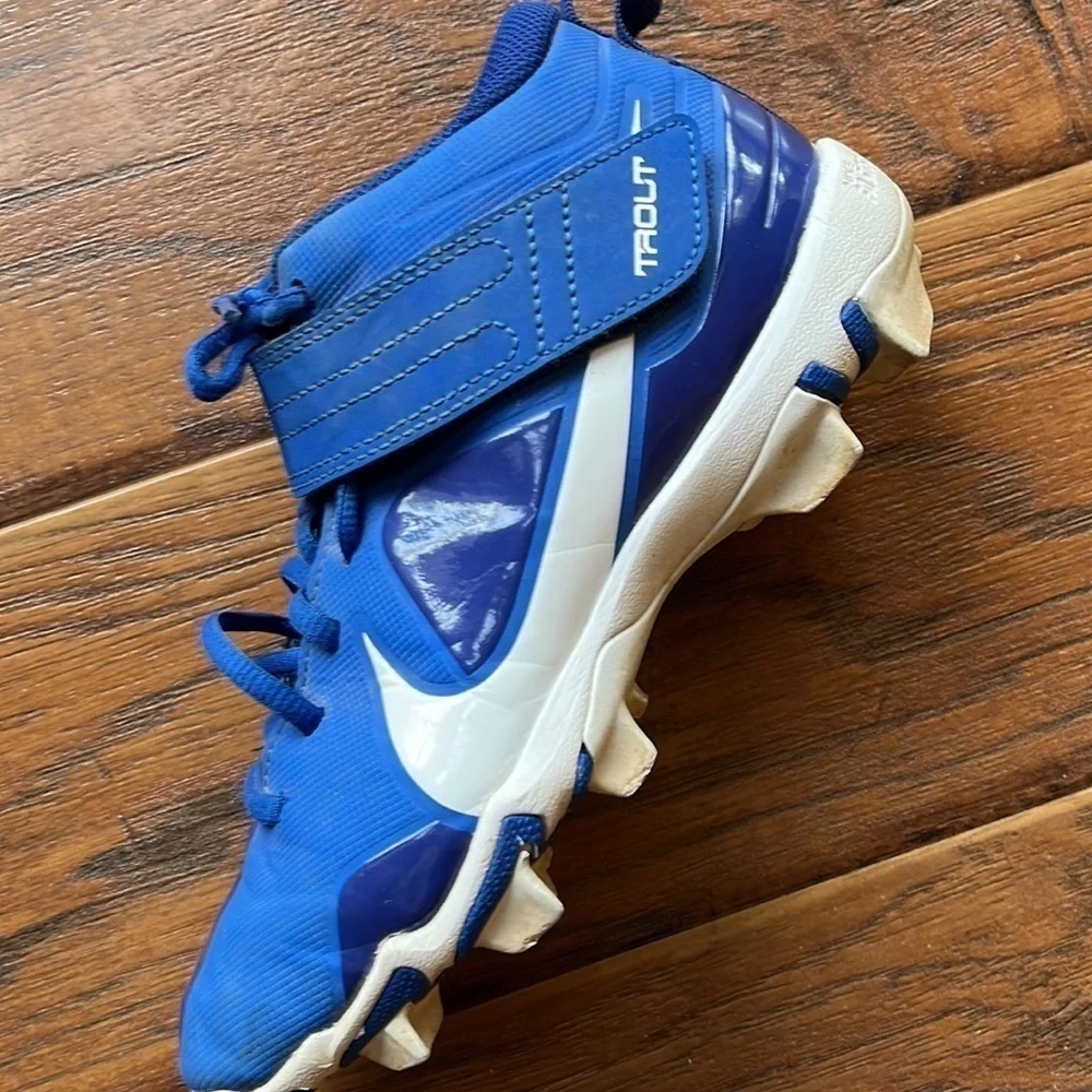 COPY - - Nike Fast Flex Cleats - Size 4.5Y
